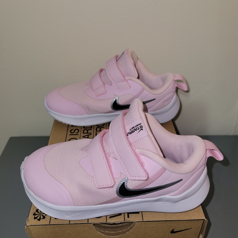 Nike Kids Pink Sneakers - Picture 4 of 7